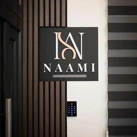 Sebilj 40m Old Town Luxury By Naami - I Lägenhet